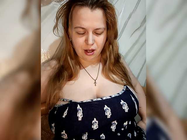 Malaya11's BongaCams show and profile