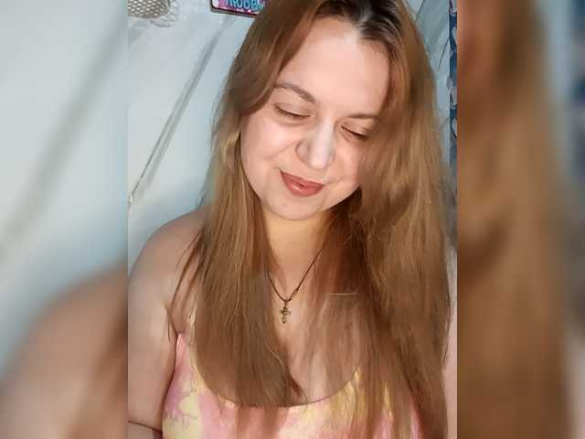 Malaya11's BongaCams show and profile