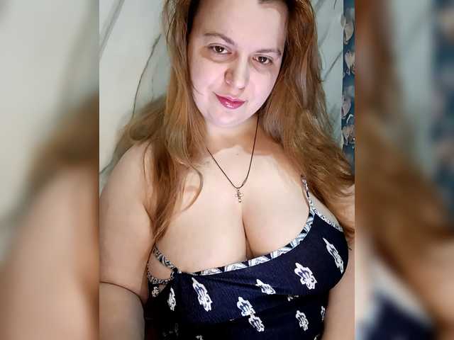 Malaya11's BongaCams show and profile