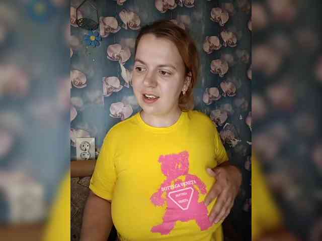 kiska-lenusya736392973 webcam