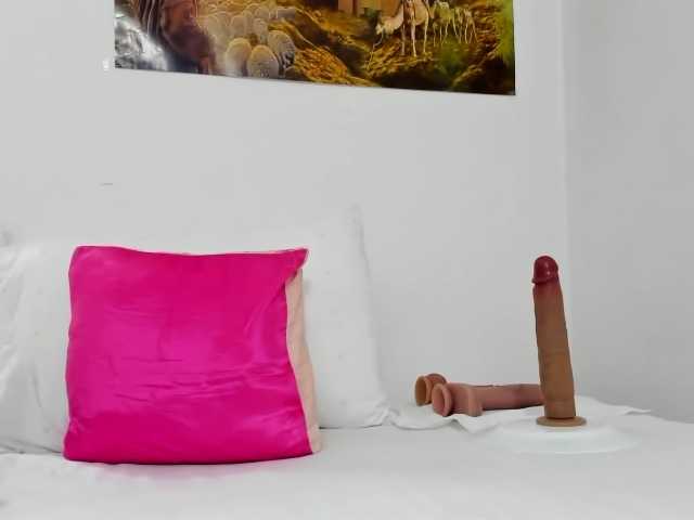 KaritooKiss's BongaCams show and profile