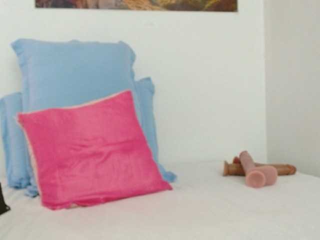 KaritooKiss's BongaCams show and profile