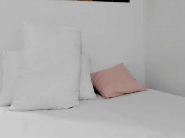 KaritooKiss's BongaCams show and profile