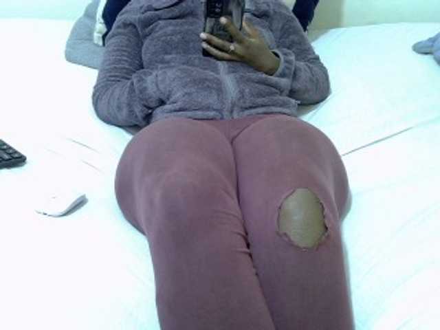 Winnie112's BongaCams show and profile