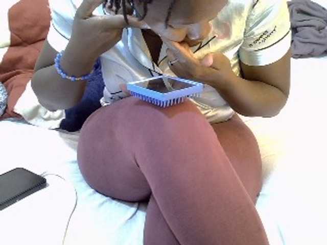 Winnie112's BongaCams show and profile