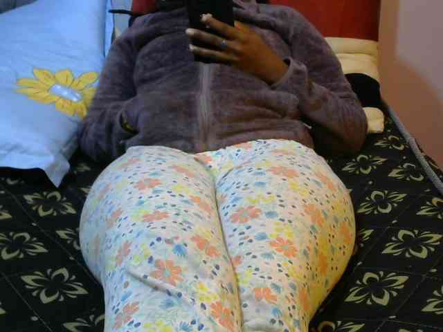 Winnie112 webcam