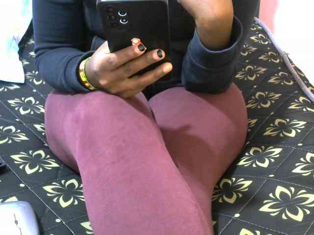 Winnie112 webcam
