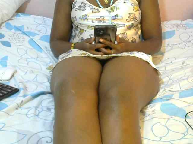 Winnie112 webcam