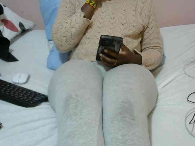 Winnie112 webcam