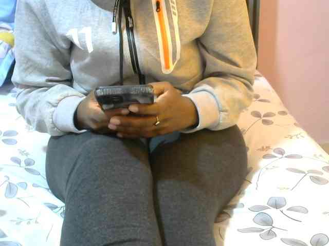 Winnie112 webcam