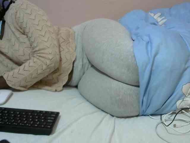 Winnie112 webcam