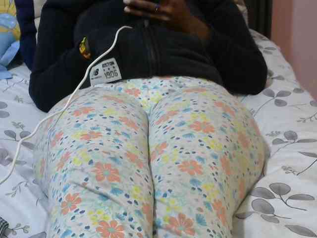 Winnie112 webcam
