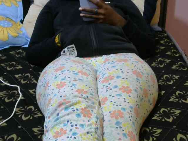 Winnie112 webcam