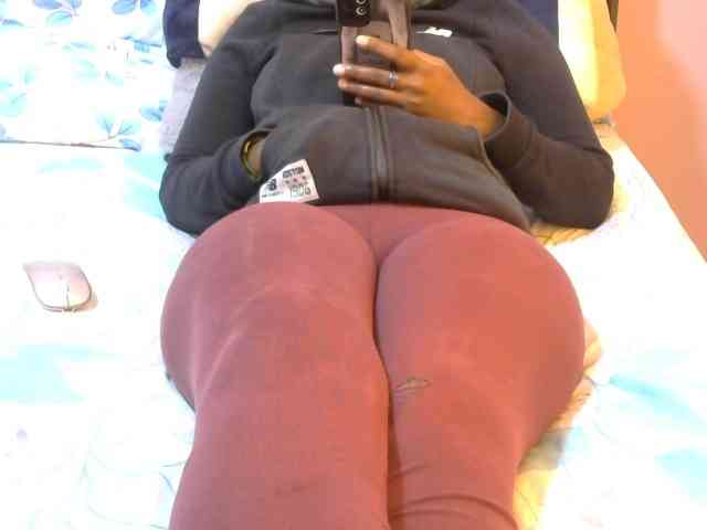 Winnie112 webcam
