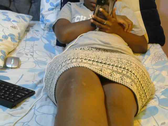 Winnie112 webcam