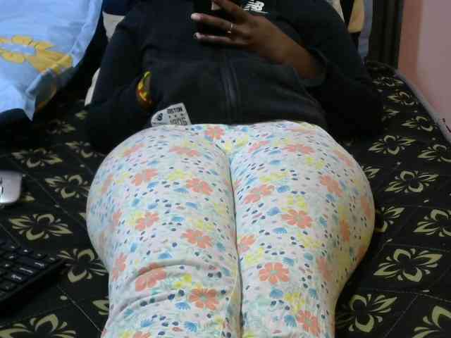 Winnie112 webcam