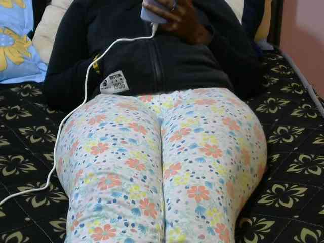 Winnie112 webcam