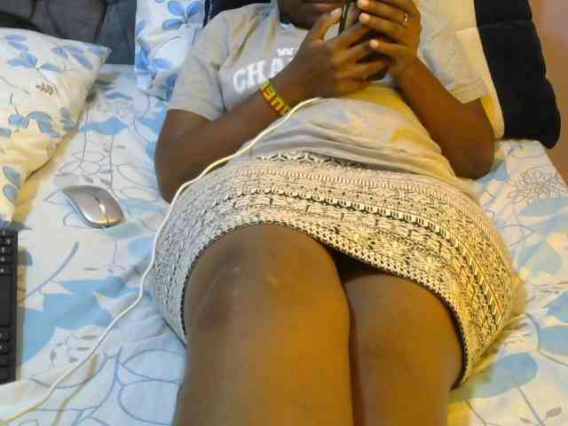 Winnie112 webcam