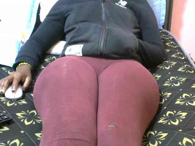Winnie112 webcam