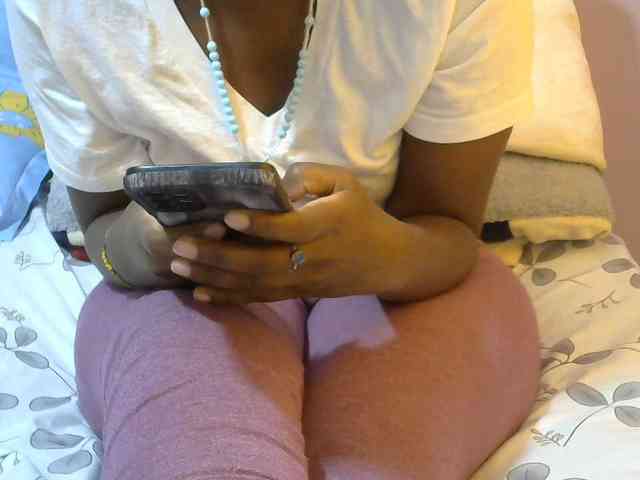 Winnie112 webcam