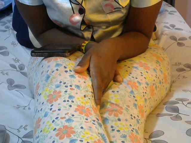 Winnie112 webcam