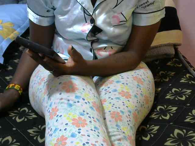 Winnie112 webcam