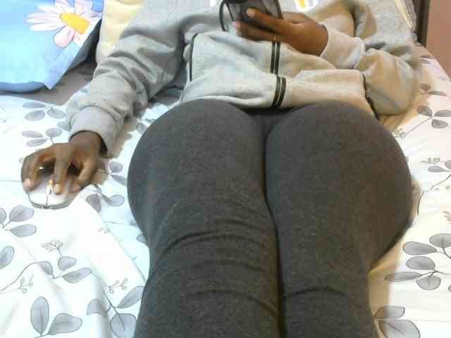 Winnie112 webcam