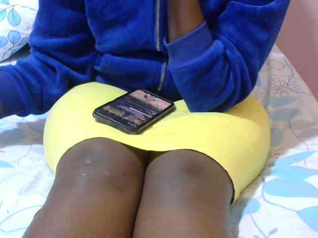 Winnie112 webcam