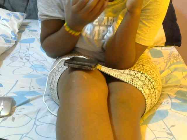 Winnie112 webcam