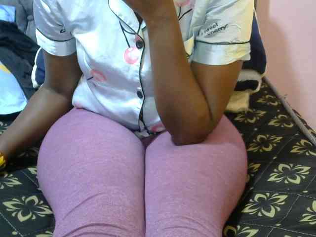 Winnie112 webcam