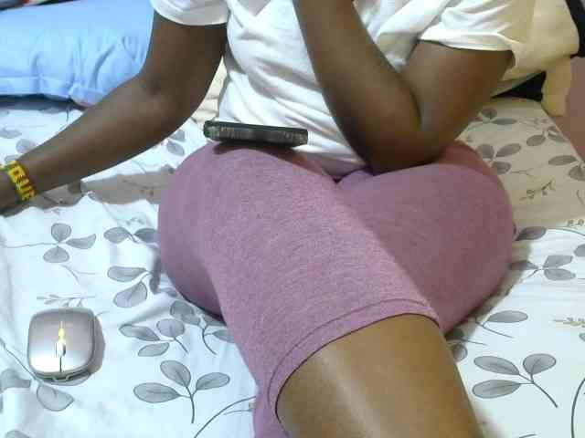 Winnie112 webcam