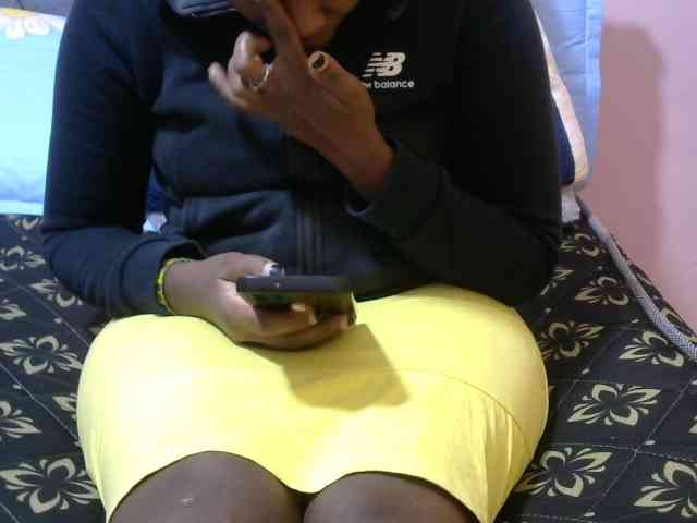 Winnie112 webcam