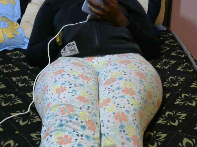 Winnie112 webcam