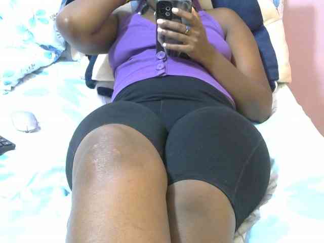 Winnie112 webcam