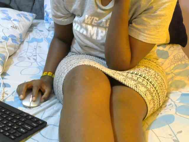 Winnie112 webcam