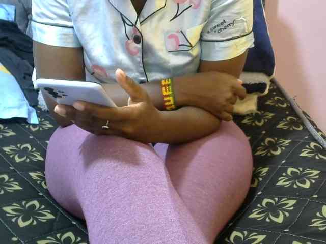 Winnie112 webcam
