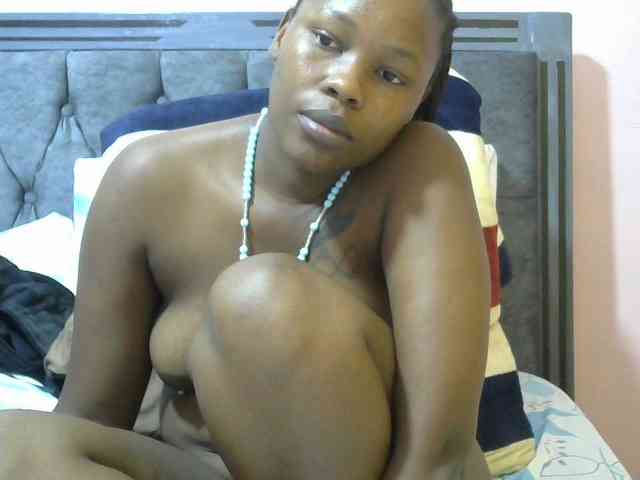 Winnie112 webcam