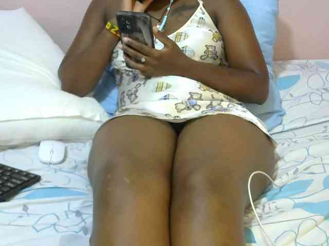 Winnie112 webcam