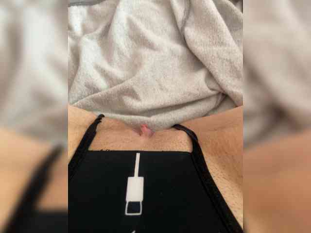 ViktoriaQueen-1 webcam