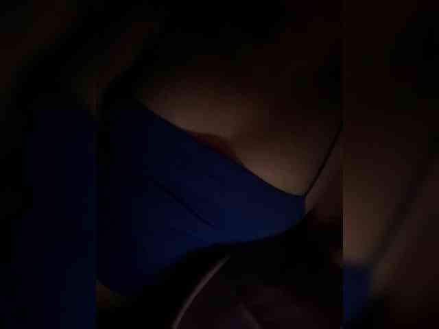 ViktoriaQueen-1 webcam