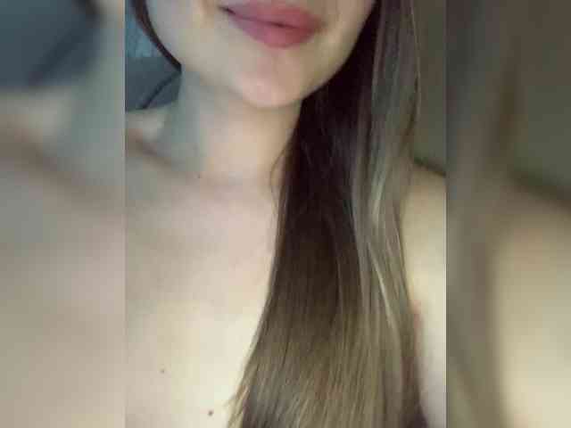 Loveeeee2020 webcam