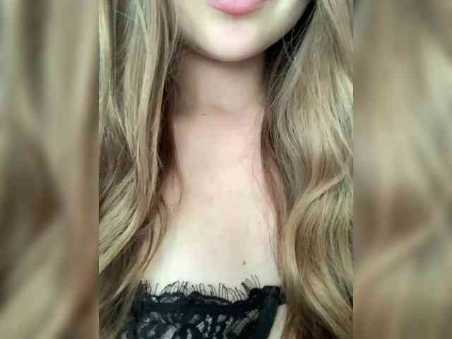 Loveeeee2020 webcam