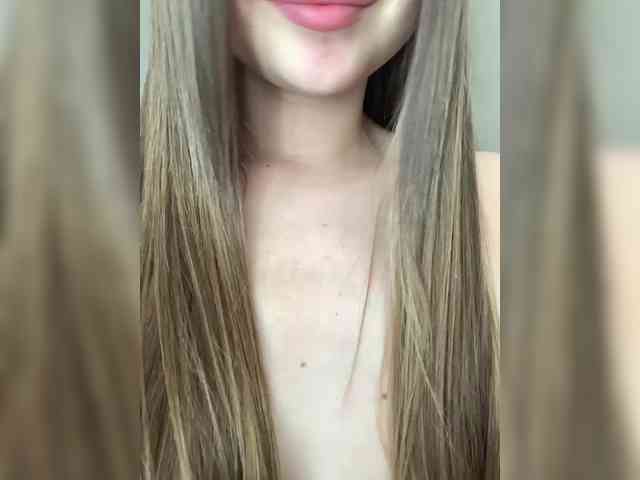 Loveeeee2020 webcam