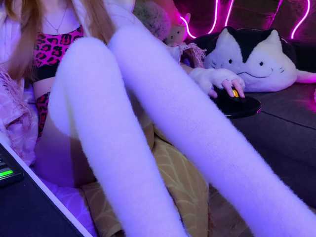 Alisa-Cheshirovna's BongaCams show and profile