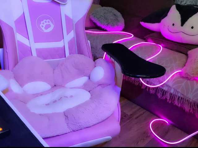 Alisa-Cheshirovna from BongaCams