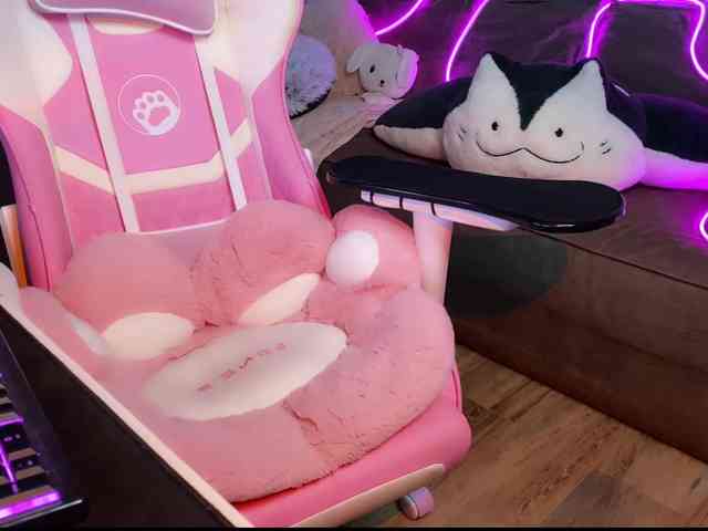 Alisa-Cheshirovna webcam