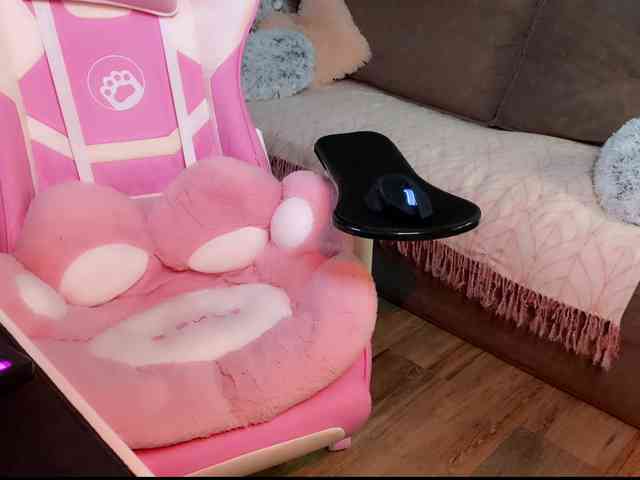 Alisa-Cheshirovna webcam