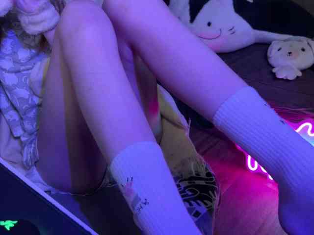 Alisa-Cheshirovna webcam