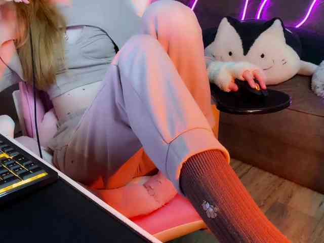 Alisa-Cheshirovna webcam