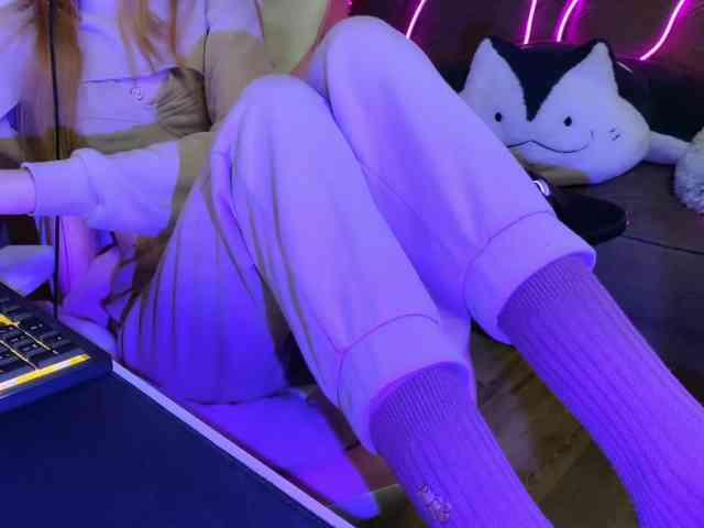 Alisa-Cheshirovna webcam